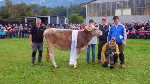 rindertagessiegerin bv adee amy britschgi hans mosrain stalden